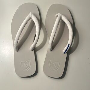 Rothy’s The Flip Flop in white sand